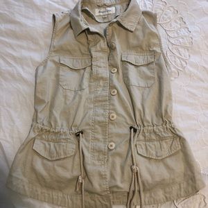 Cream casual vest